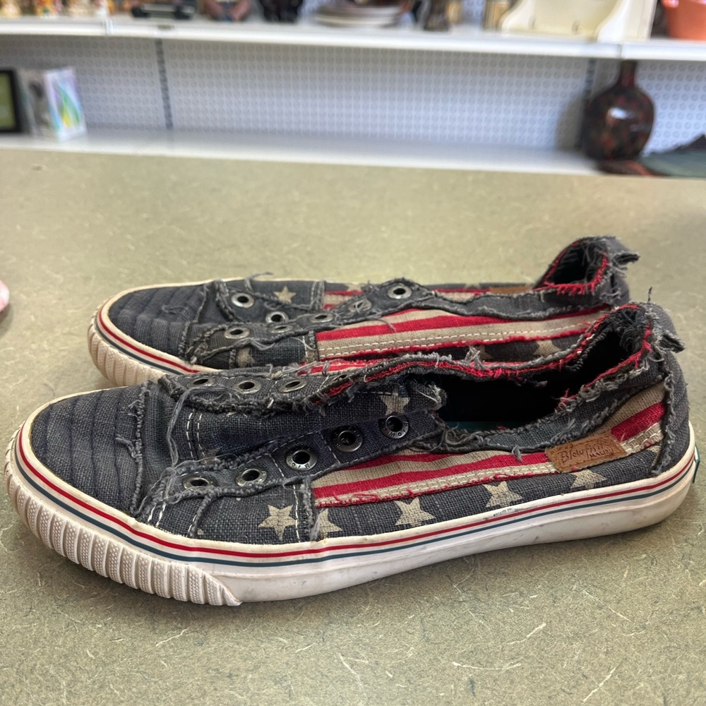 Blowfish Black and Red Star Sneakers